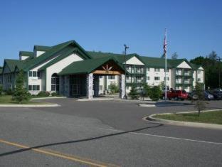 Baymont By Wyndham Baxter/Brainerd Area Hotel Room photo